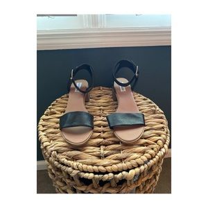Steve Madden leather sandals